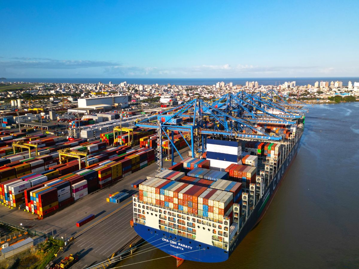 Portonave orders 30 electric Terberg terminal tractors